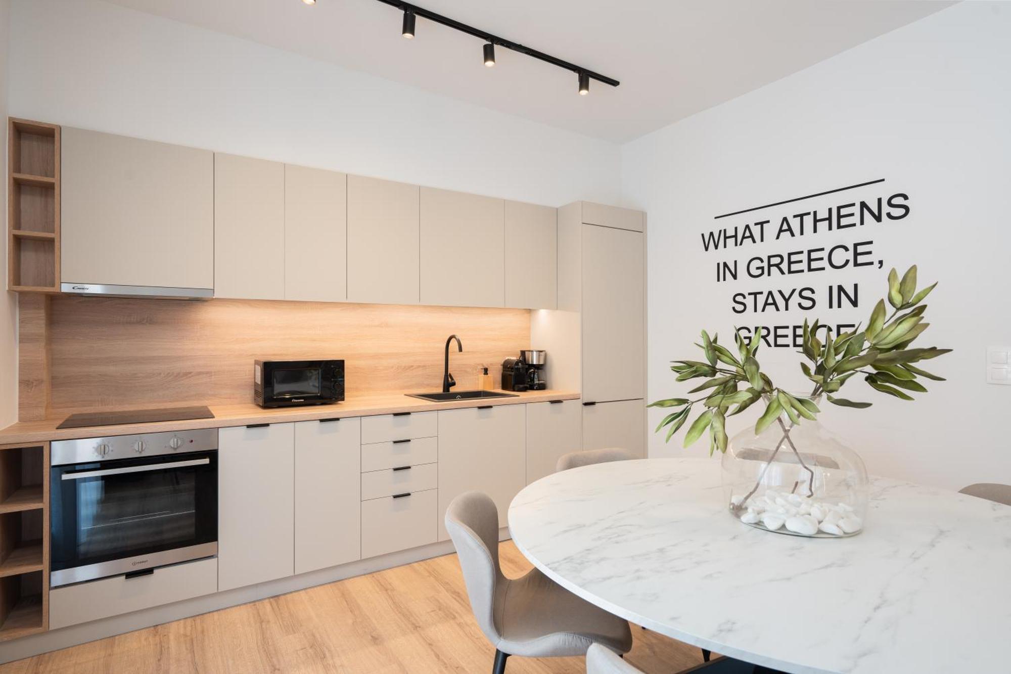 Luxury Apartment Next To The National Museum Athen Eksteriør billede